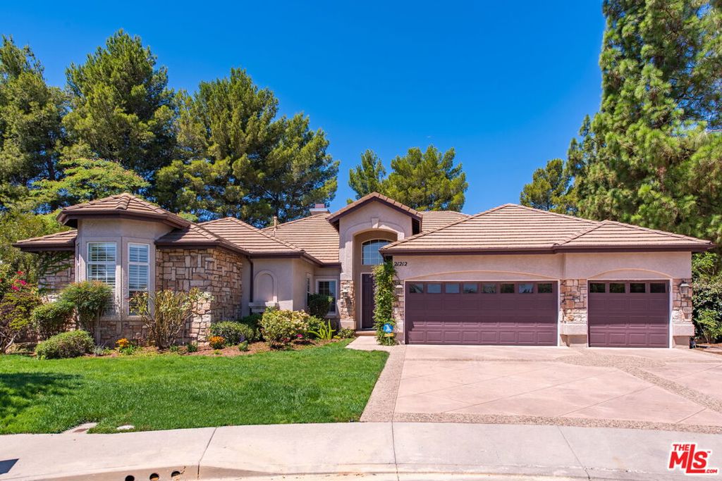 21212 Stoneford Court