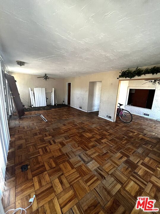 616 E 92nd Street