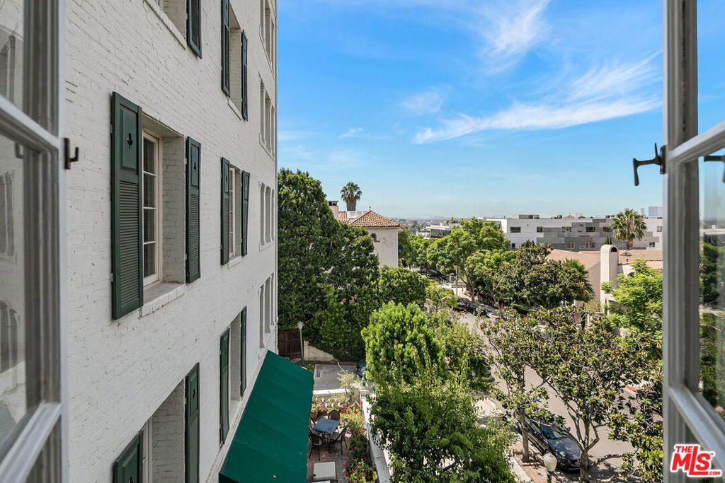 1416 Havenhurst Drive Unit: 3A 