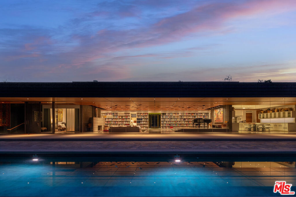 1090 Shokat Drive