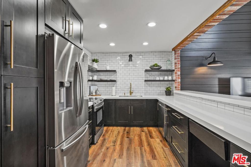 220 The Village Unit: 304