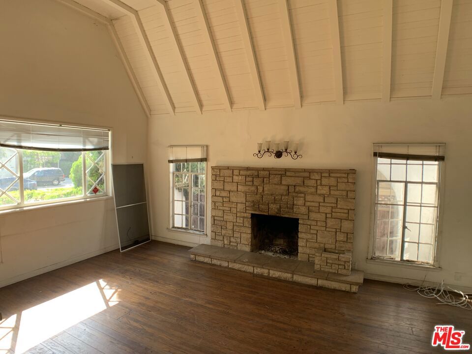 353 S Wetherly Drive