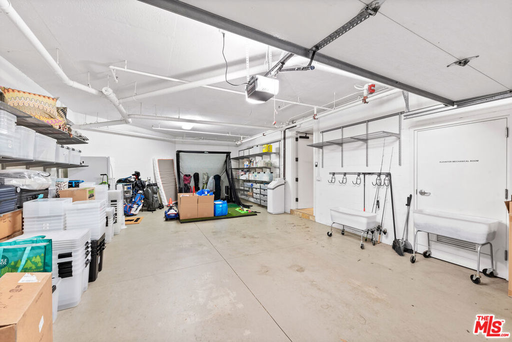 823 S Bundy Drive Unit: 112