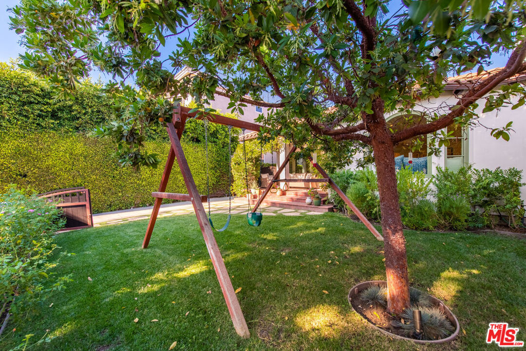 2306 Parnell Avenue