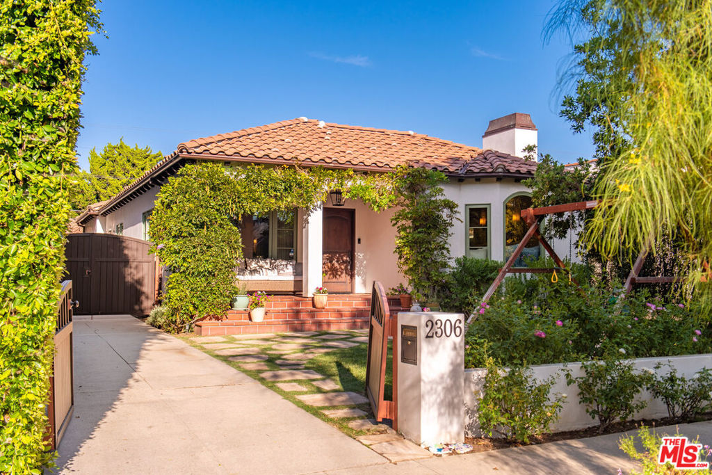 2306 Parnell Avenue