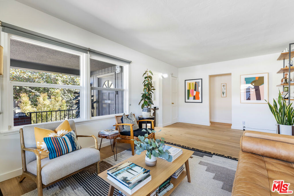 5868 W 78th Street