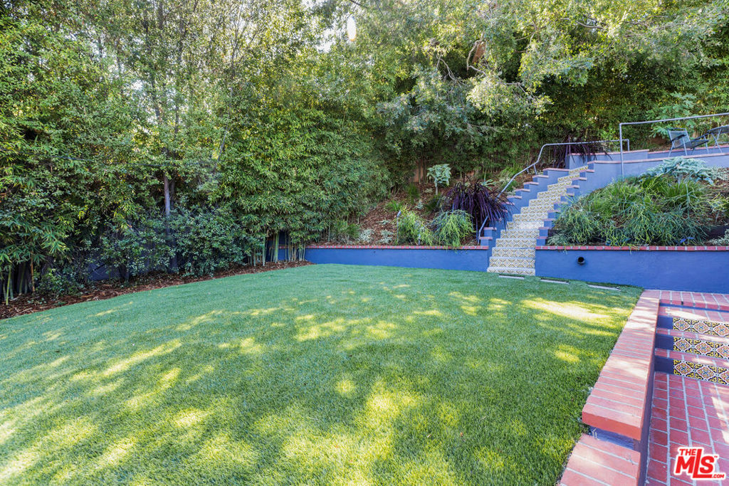 5868 W 78th Street