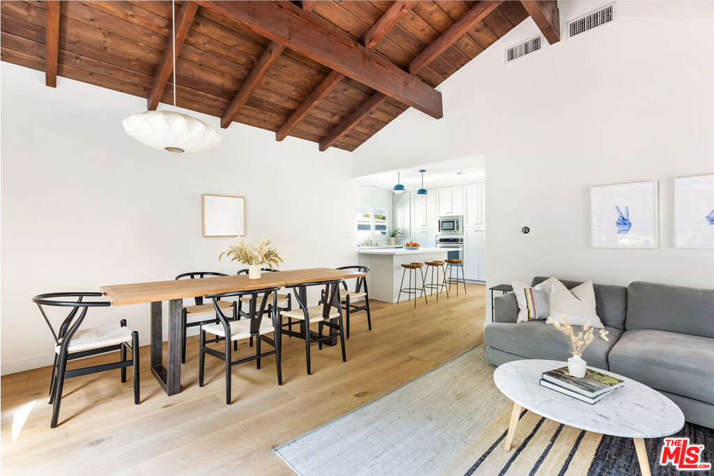5868 W 78th Street