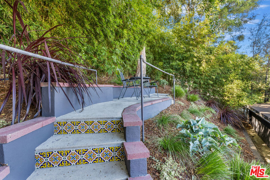 5868 W 78th Street