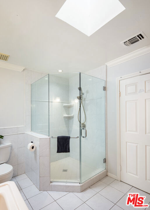 832 N Crescent Heights Boulevard