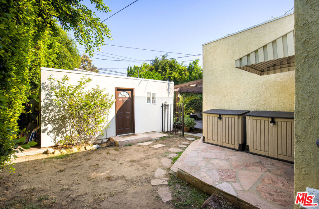 832 N Crescent Heights Boulevard