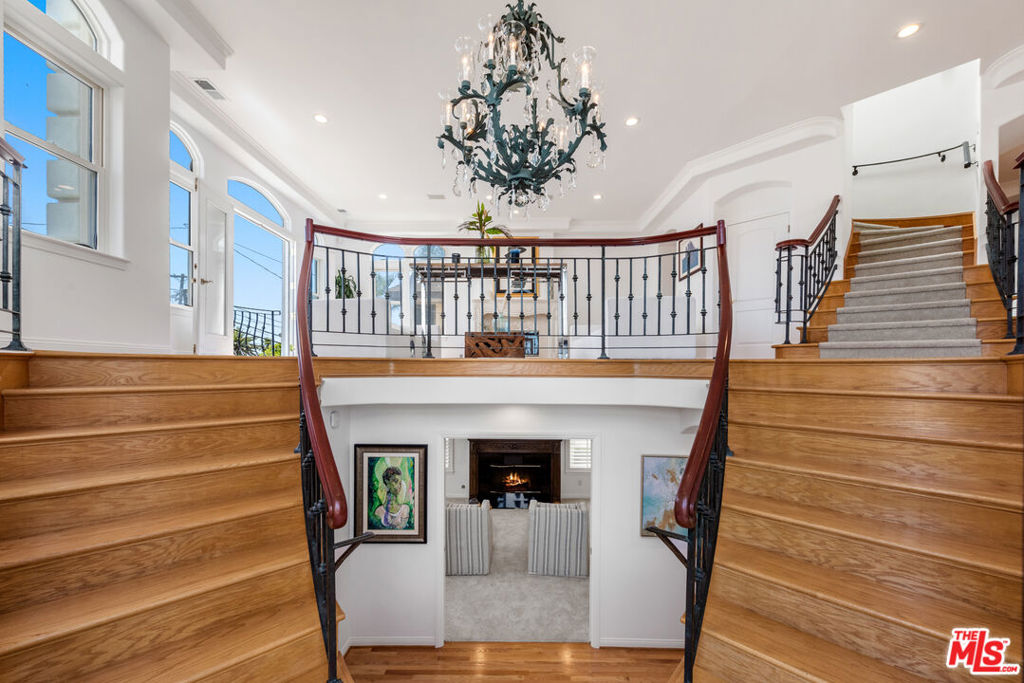 275 Redlands Street