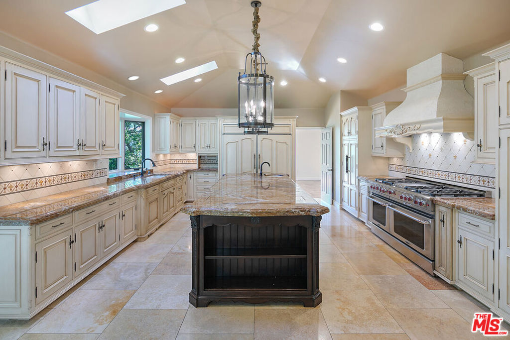 1681 Stone Canyon Road
