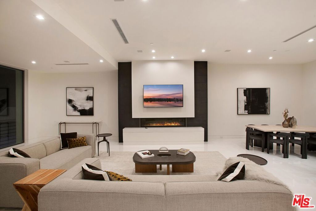 9459 Beverly Crest Drive