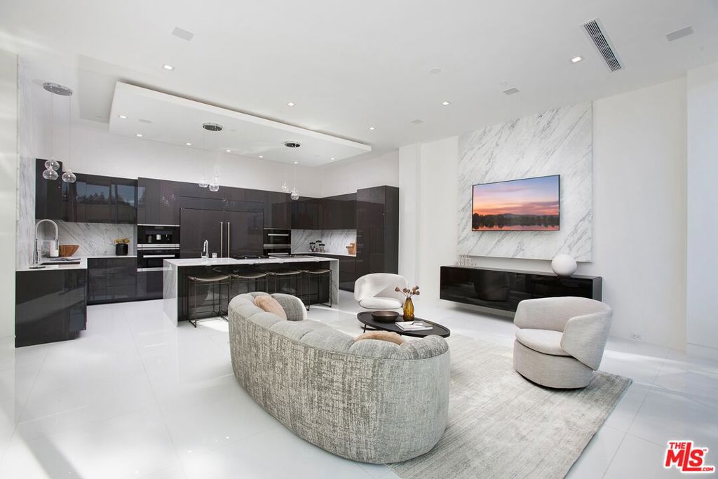 9459 Beverly Crest Drive