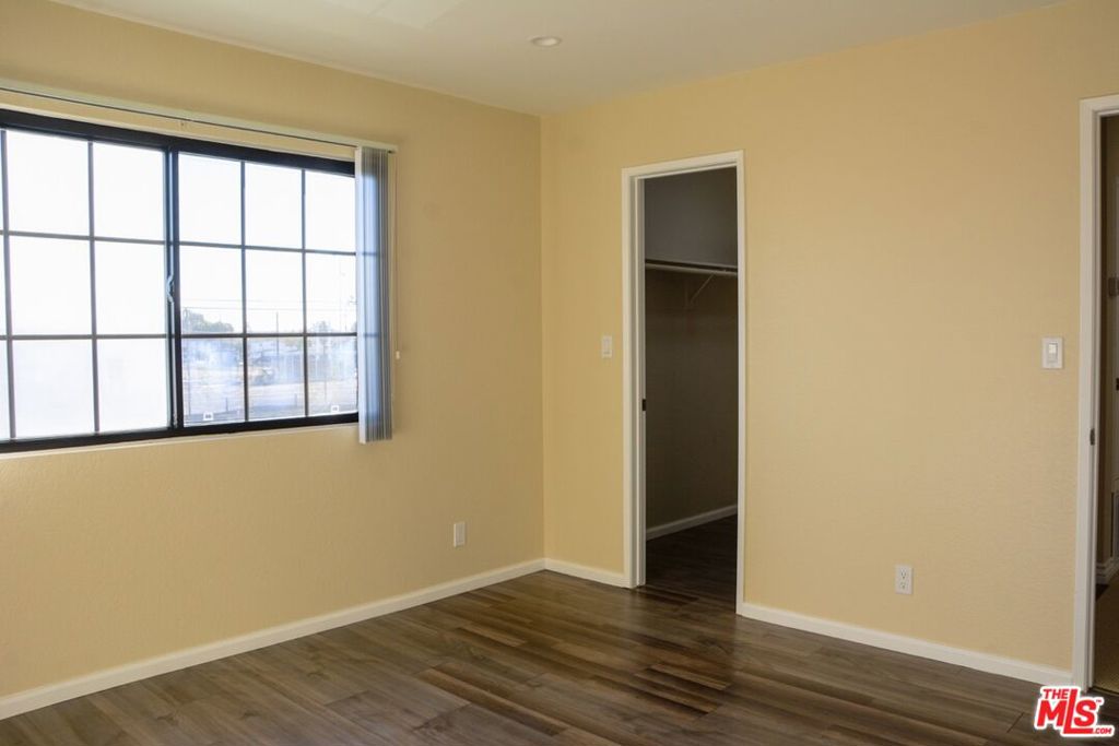 4229 W Rosecrans Avenue Unit: 4