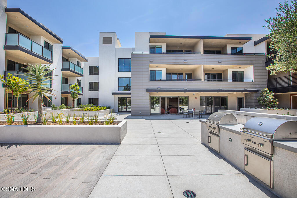 77 Conejo School Road 208