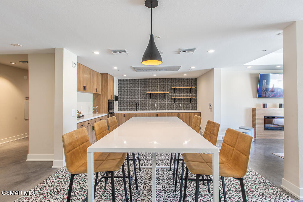 71 Conejo School Road 217