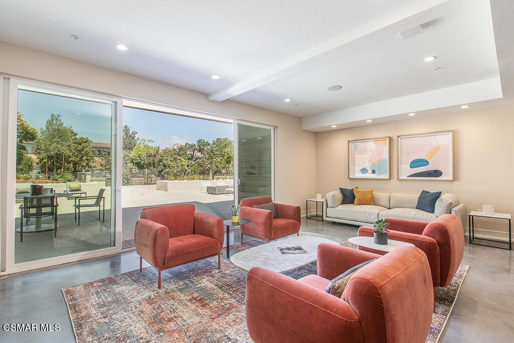 77 Conejo School Road 217