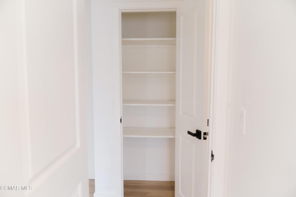 617 Avenida De La Plata