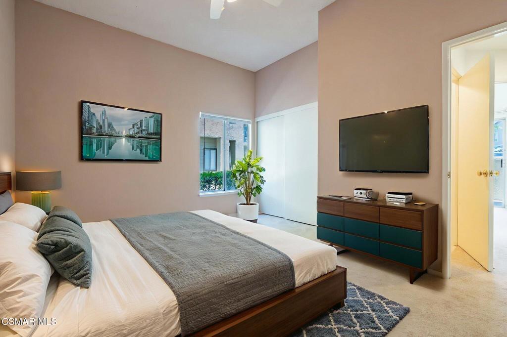 3282 Darby Street 137