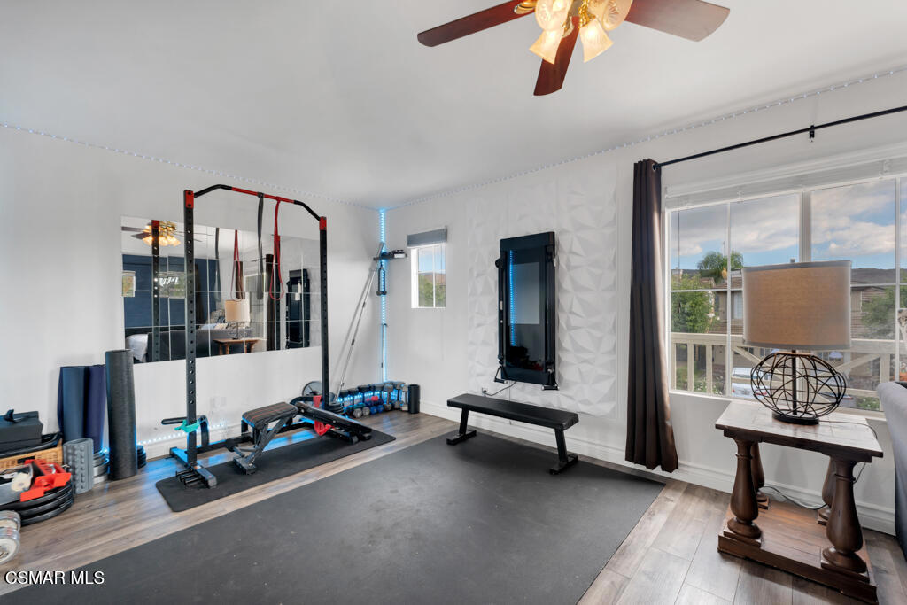 3023 Hollycrest Avenue