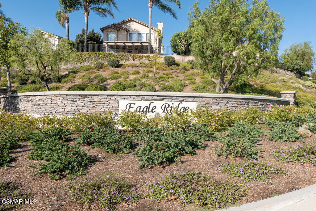 3023 Hollycrest Avenue