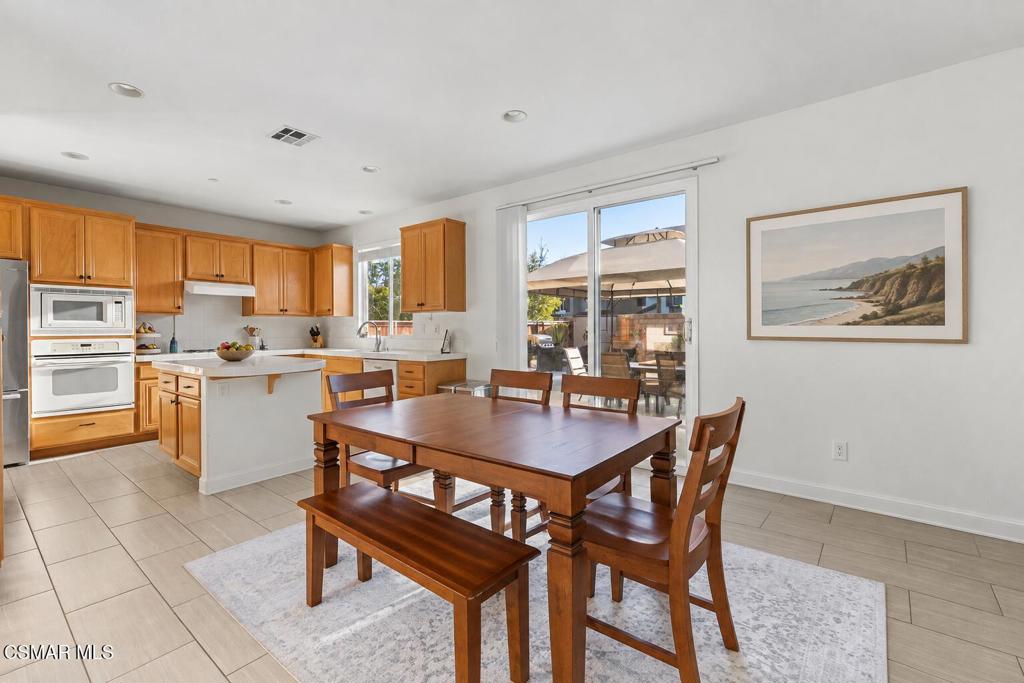 957 Entrada Drive