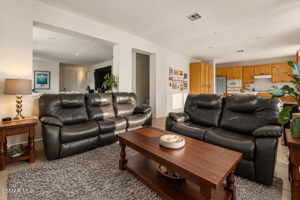 957 Entrada Drive