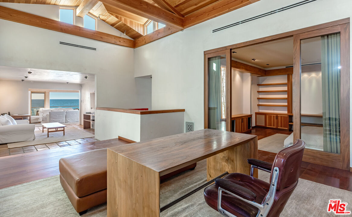 22148 Pacific Coast Hwy