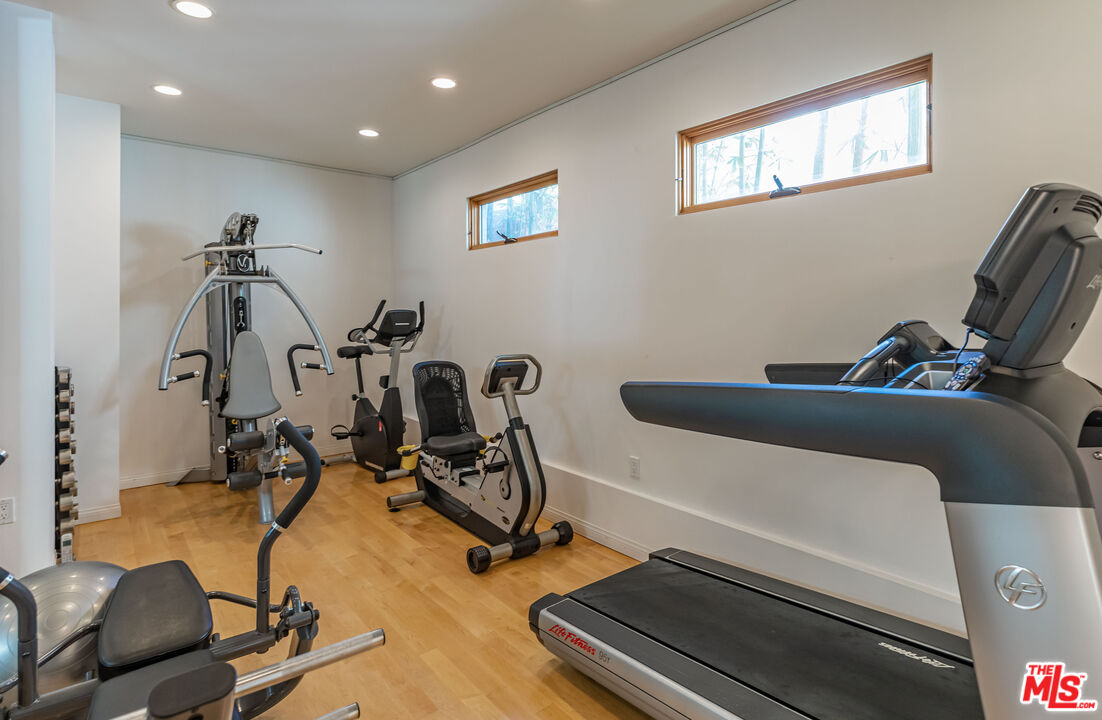 22148 Pacific Coast Hwy