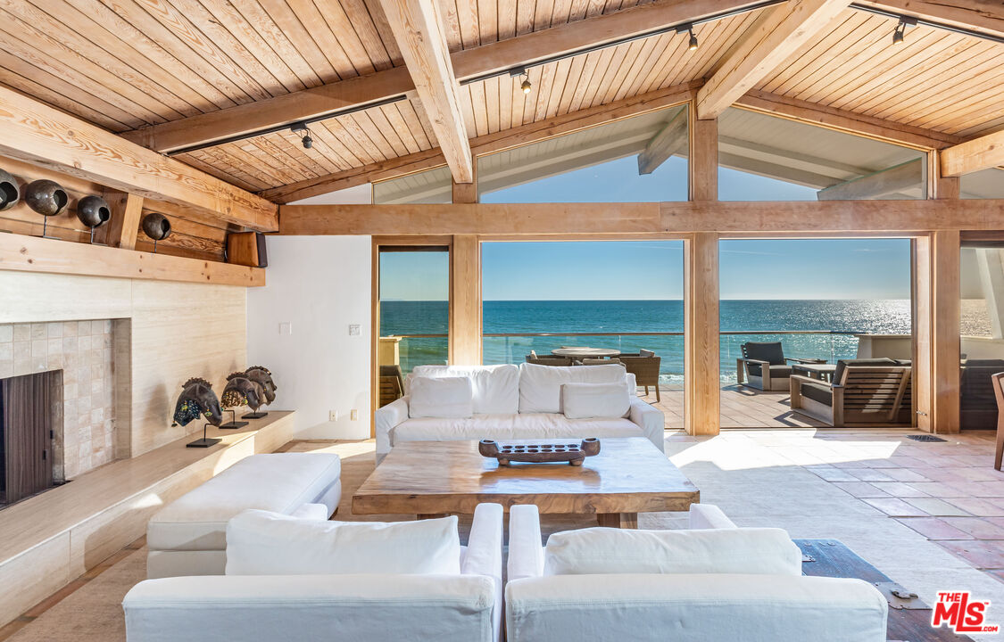 22148 Pacific Coast Hwy