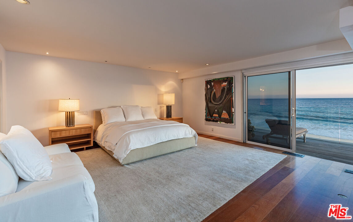 22148 Pacific Coast Hwy