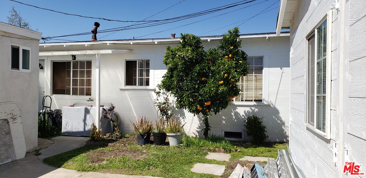 1128 N Commonwealth Ave