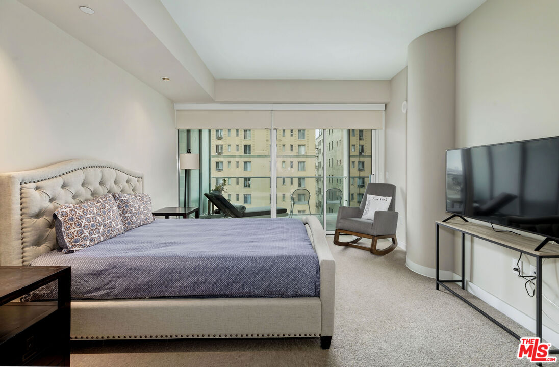 6250 Hollywood Blvd Unit: 8N