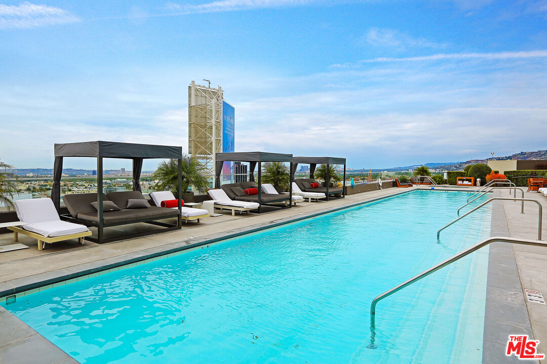 6250 Hollywood Blvd Unit: 8N