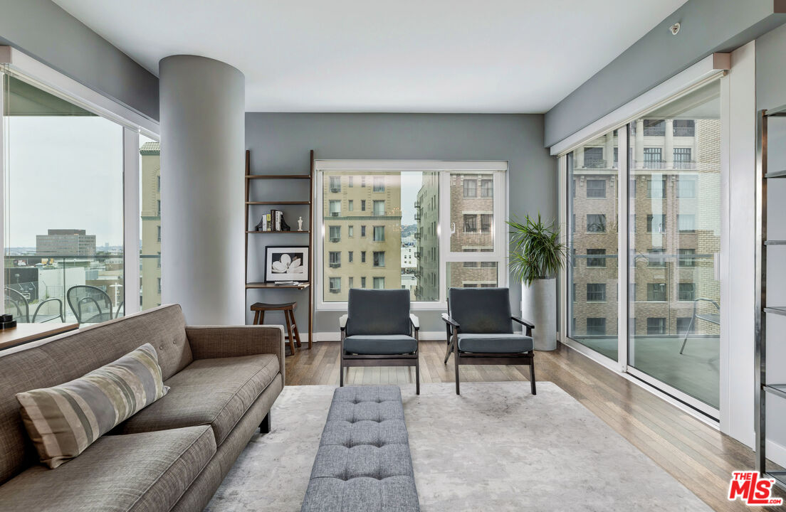 6250 Hollywood Blvd Unit: 8N