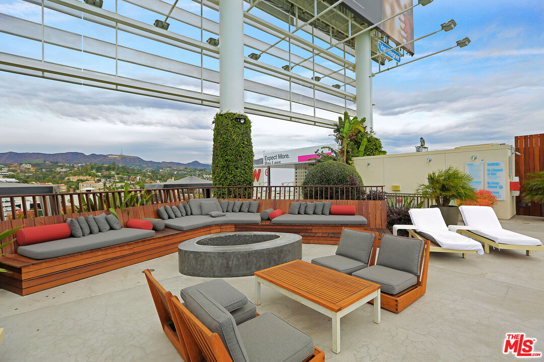6250 Hollywood Blvd Unit: 8N