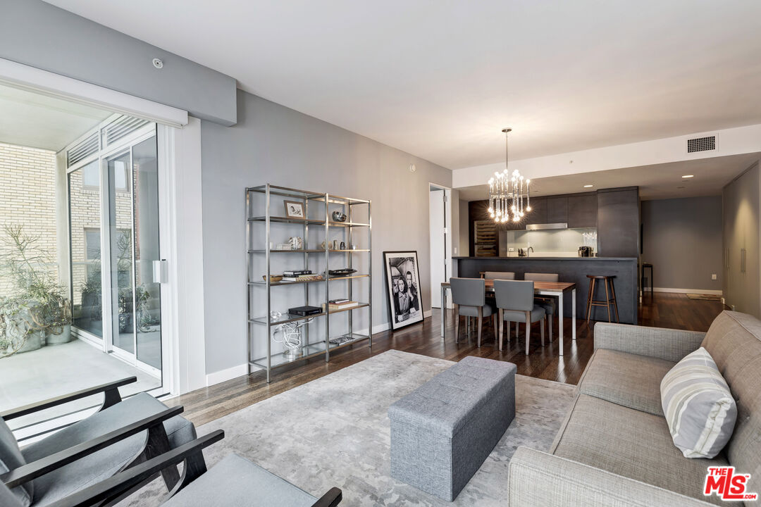 6250 Hollywood Blvd Unit: 8N