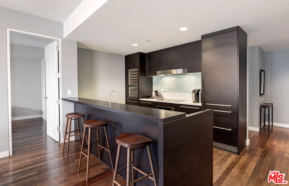 6250 Hollywood Blvd Unit: 8N
