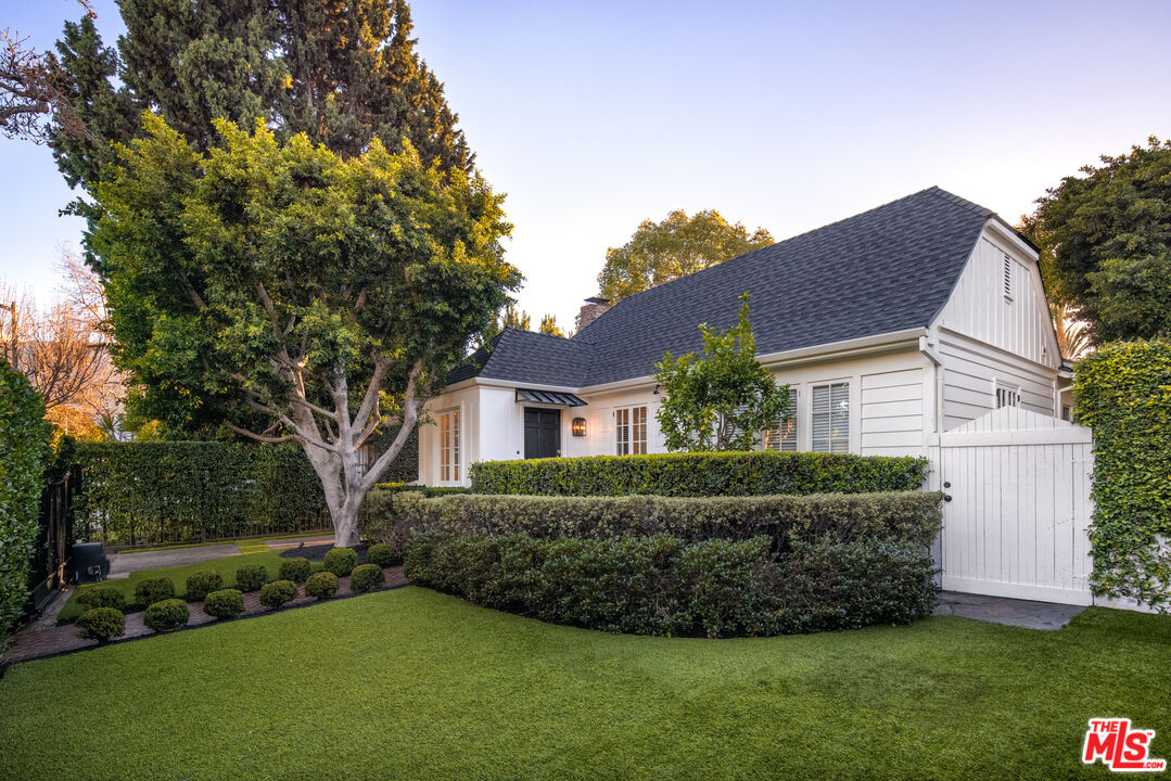 335 Huntley Dr