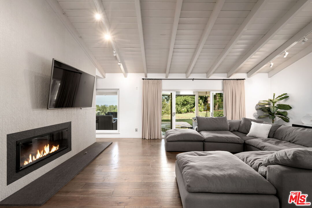 25021 Jim Bridger Rd