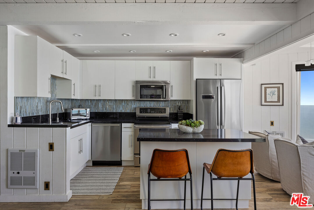 11908 Beach Club Way