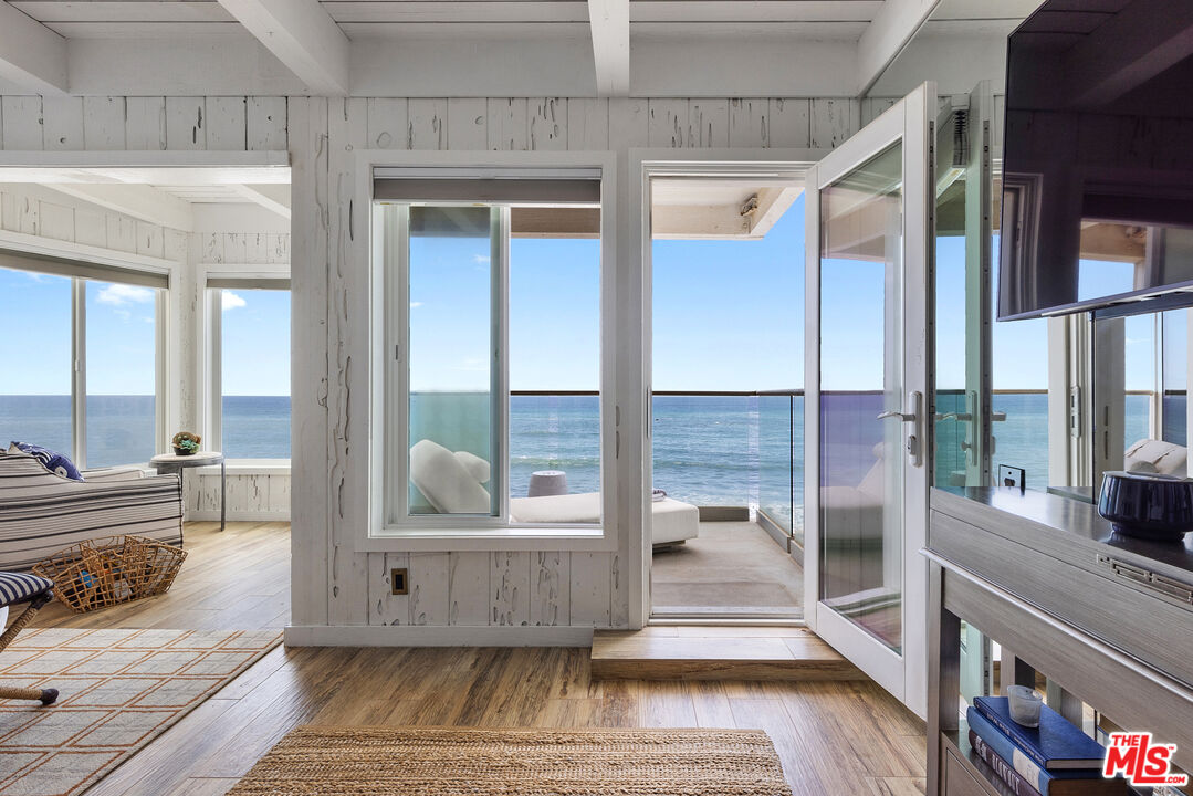 11908 Beach Club Way