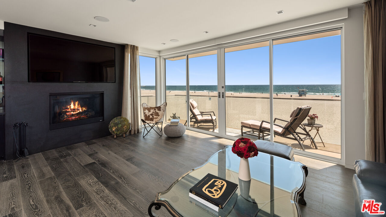 1 Driftwood St Unit: 3