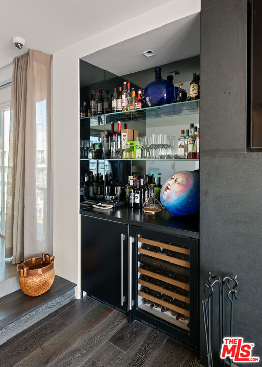 1 Driftwood St Unit: 3