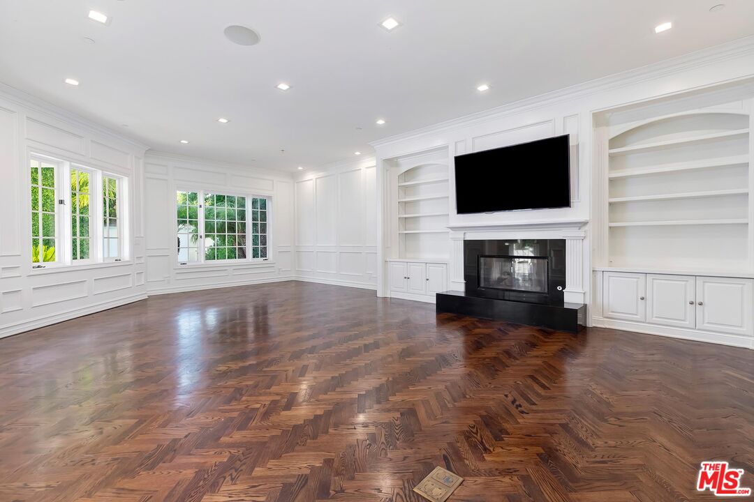 515 N Linden Dr