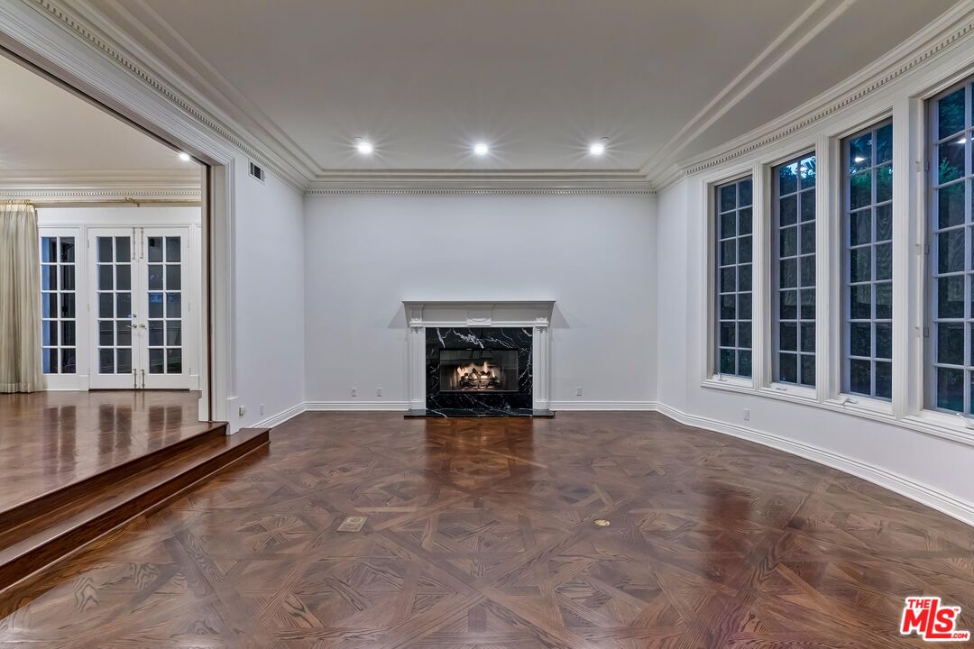 515 N Linden Dr