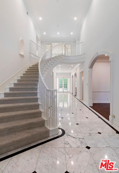 515 N Linden Dr