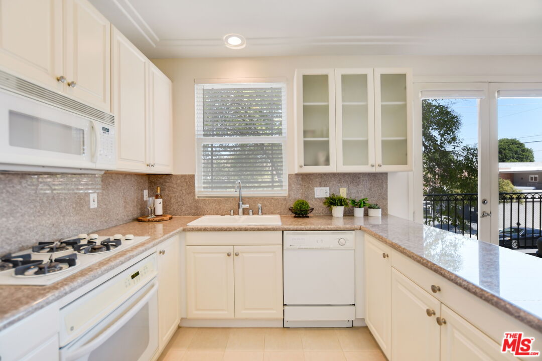 1100 S Clark Dr Unit: 203